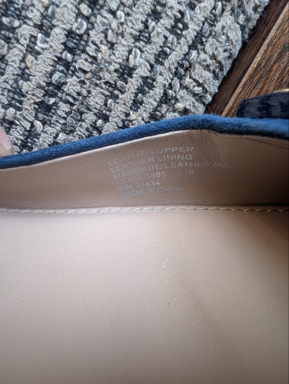 Tory Burch Gigi Blue Suede Gold Logo Slip-on Flats Shoes - Picture 6 of 12